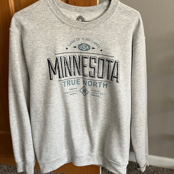 Tops - Minnesota Sweatshirt